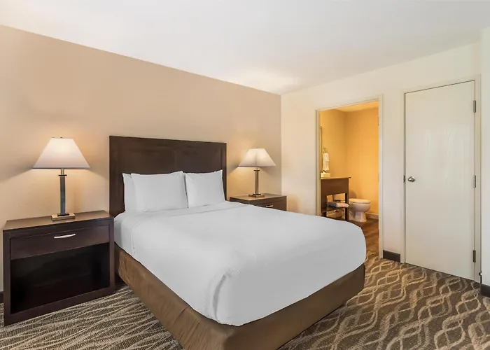 Best Western Plus Valdosta Hotel & Suites